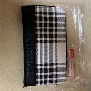 31 - All About the Benjamins - Buffalo Check.